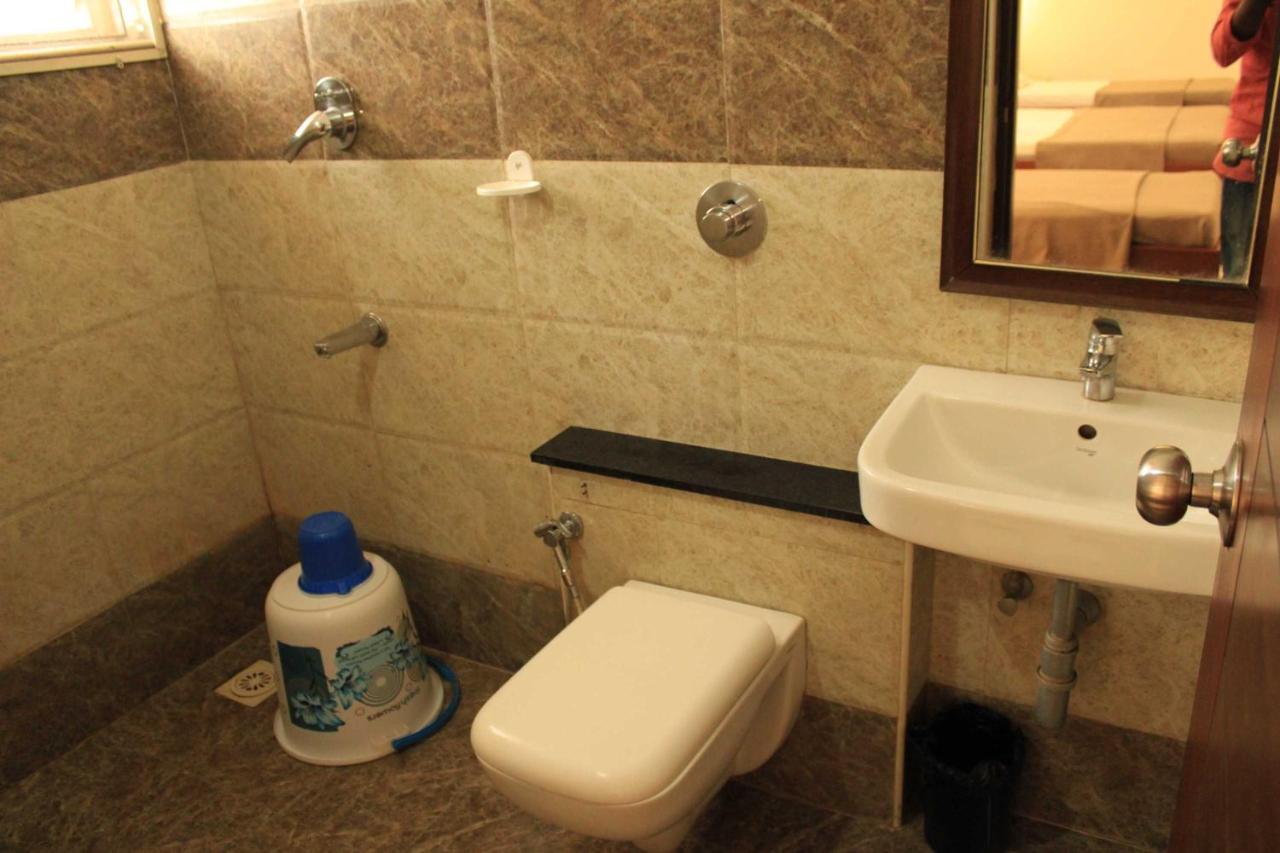 Hotel Venkadaramana Tower - Friendliness & Cleanliness Room Kumbakonam Ngoại thất bức ảnh